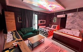 Royal Suite Hotel